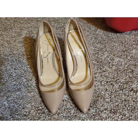 Jessica Simpson Beige Patent Heels - Picture 3 of 10